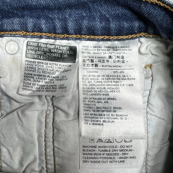 Levi's Shorts Womens Size 26 Blue Distressed Cut Off Denim Shorts Pockets - Picture 11 of 14